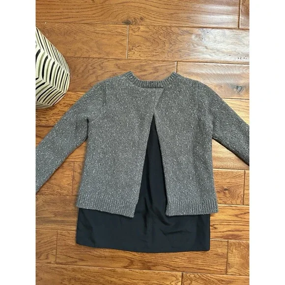 Club Monaco Women's Sweater split back Gray Retail $169 XS 38% Wool - Picture 10 of 10